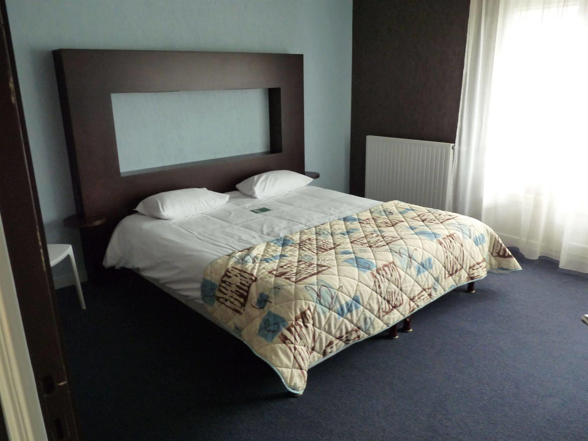 Logis Golfe Hotel Vannes Exterior foto